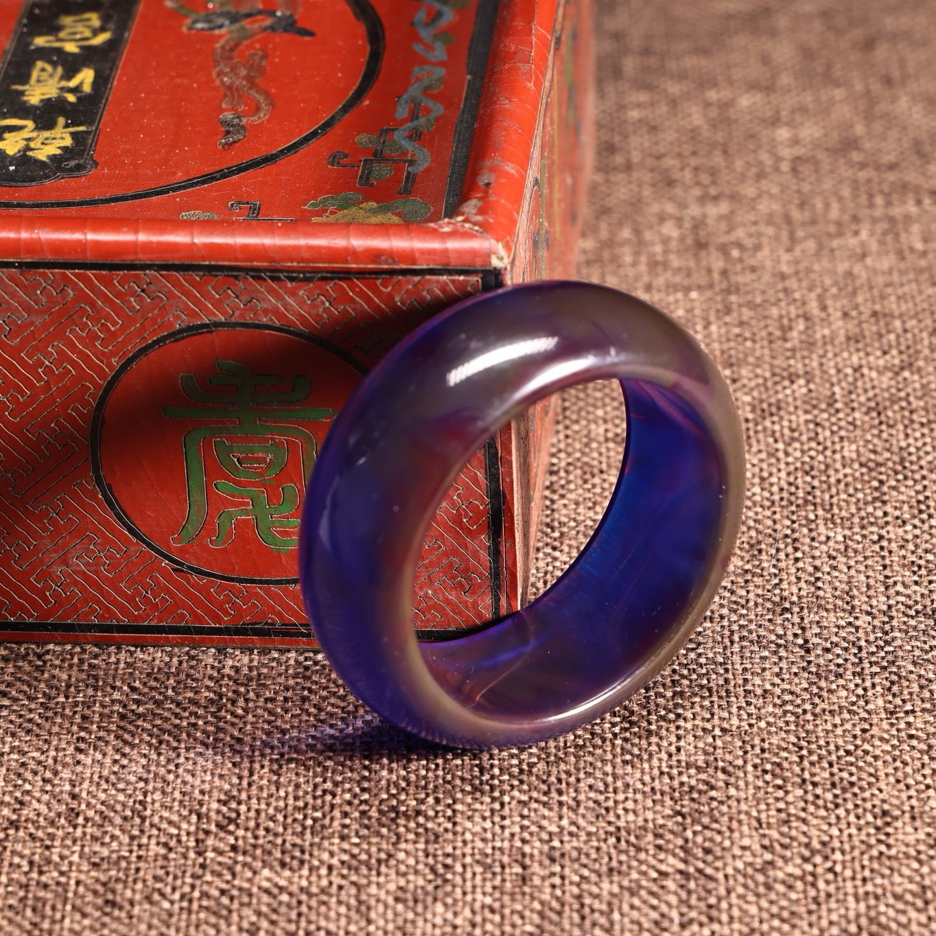 Chinese Antique Amber Bracelet