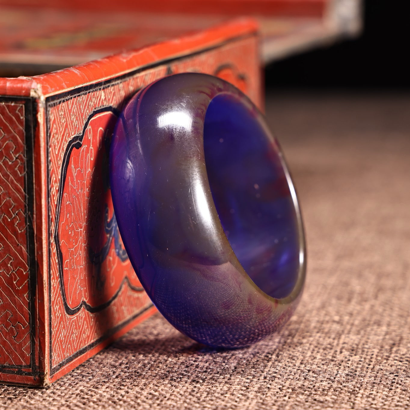 Chinese Antique Amber Bracelet