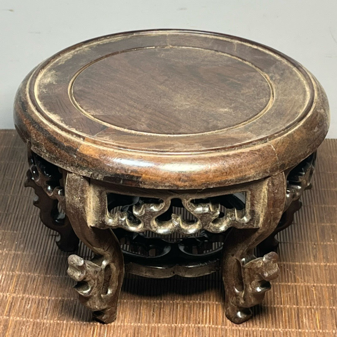 Black sandalwood carved small base small flower rack