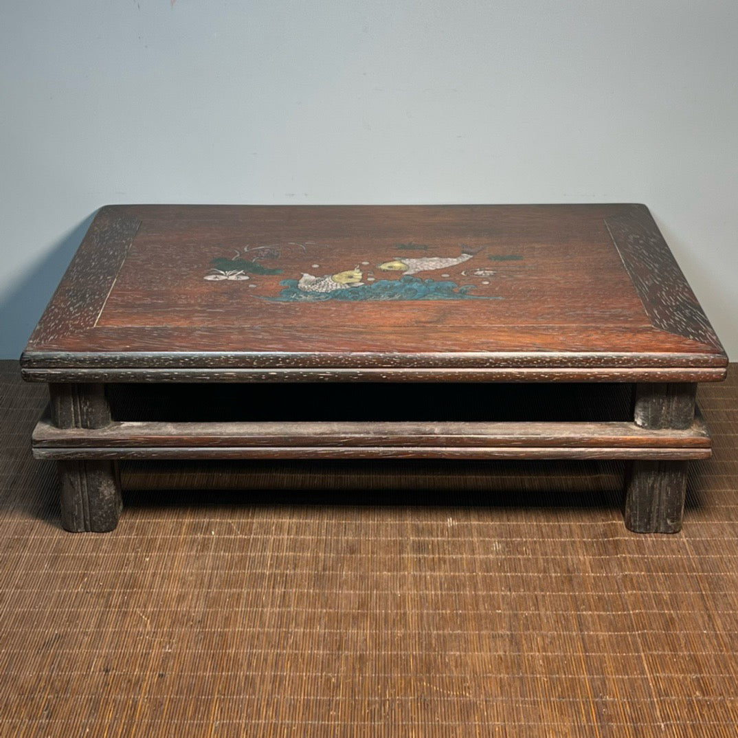 Sandalwood inlaid shell carved small table