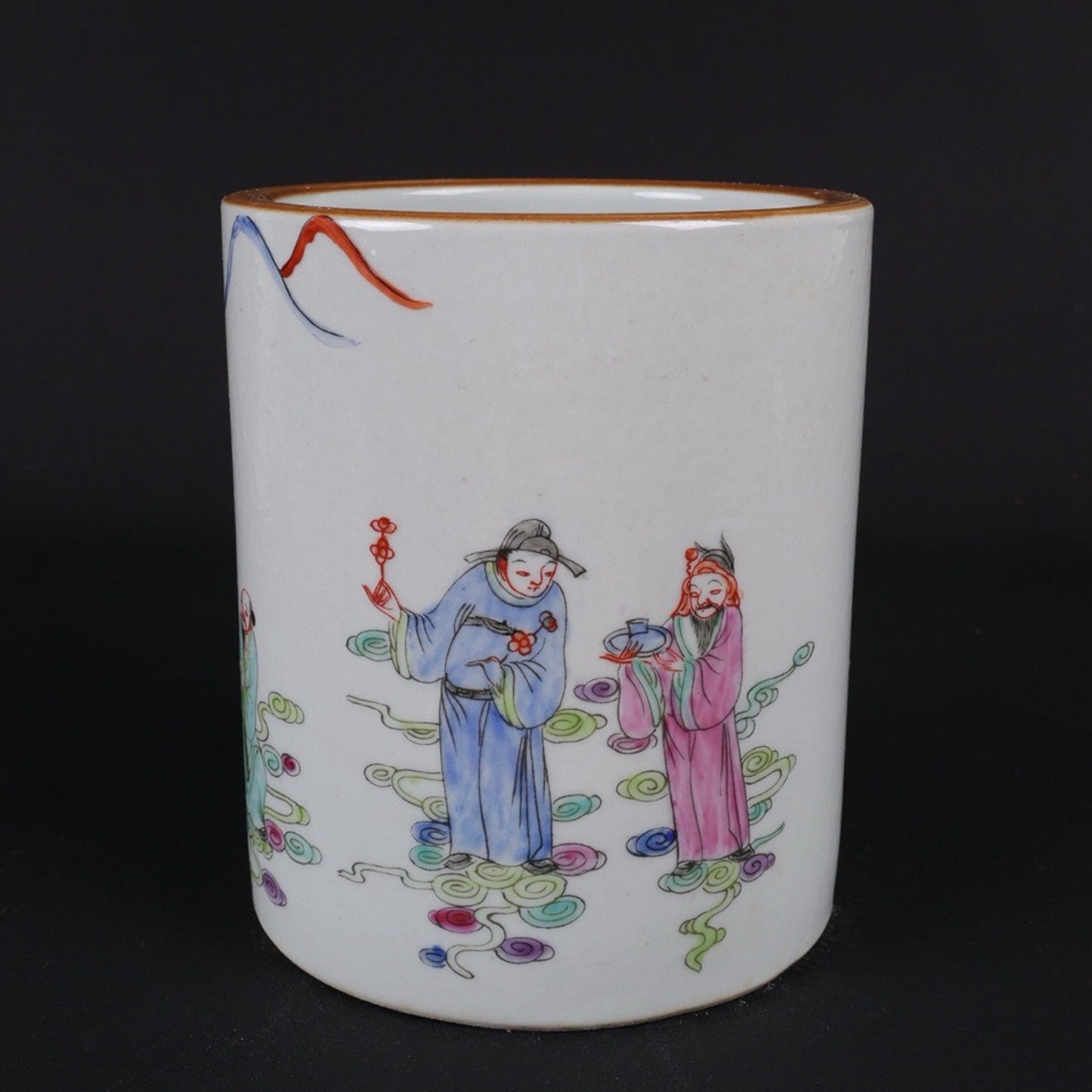 Pink character story pattern pen holder