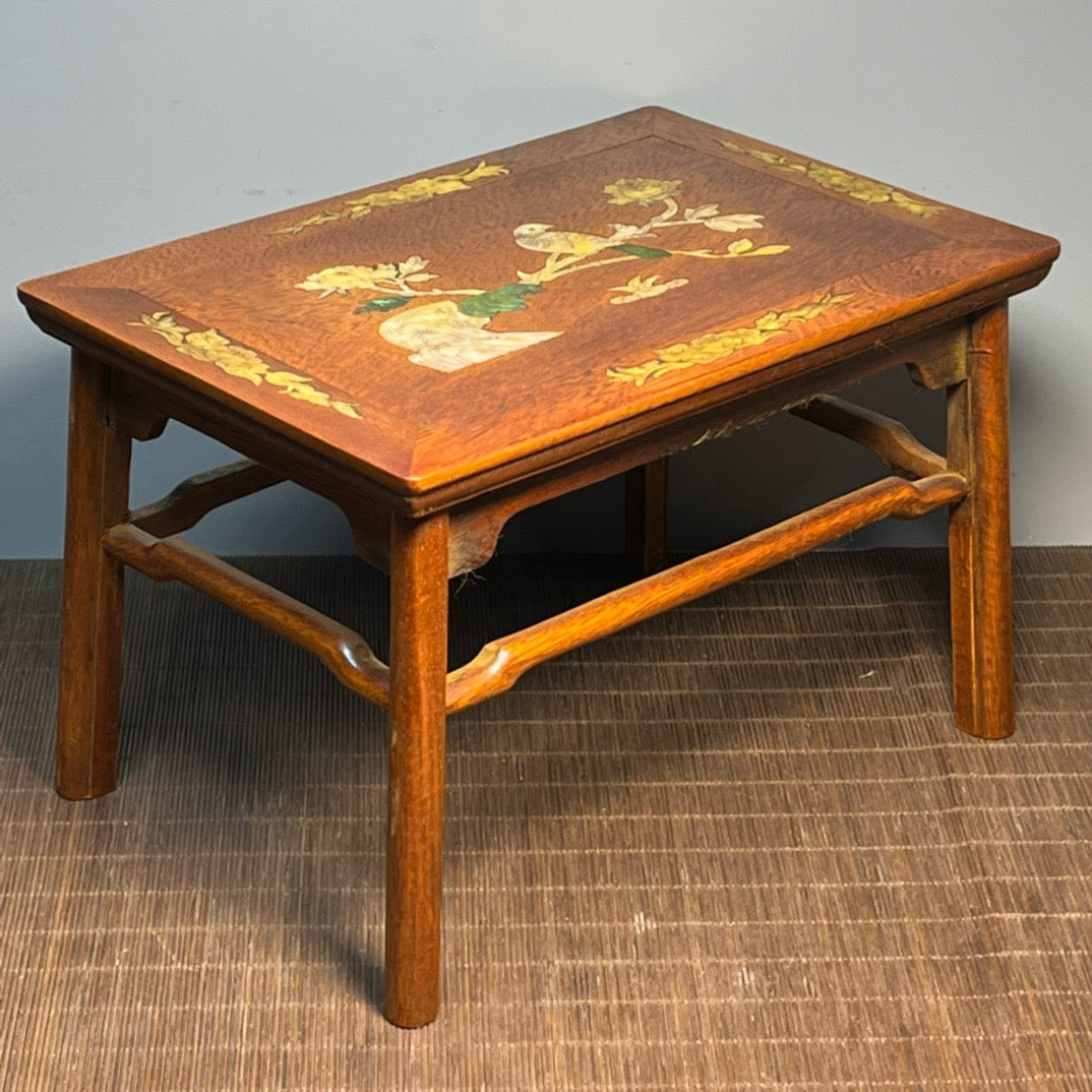 Sandalwood inlaid shell carved small table