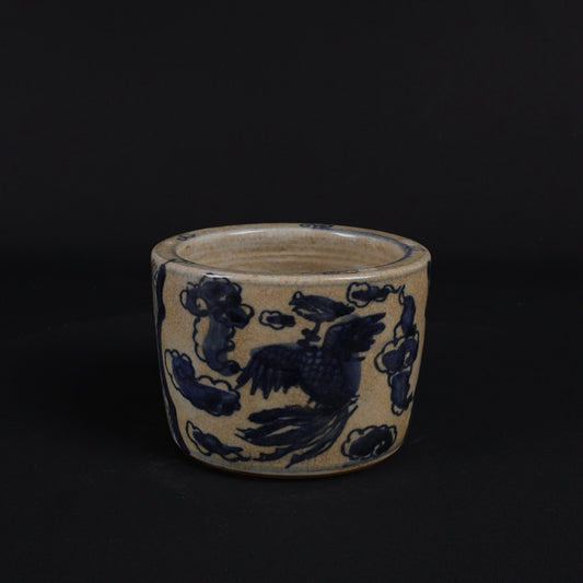 Small pen holder with open blue and white design, twin phoenixes presenting auspicious patterns