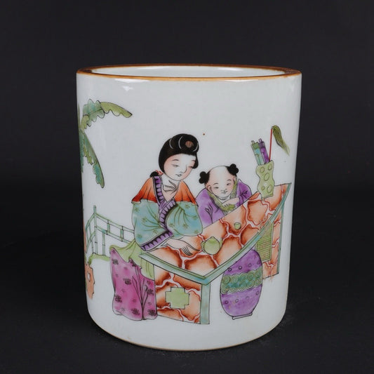 Pink pretty girl patterned pen holder