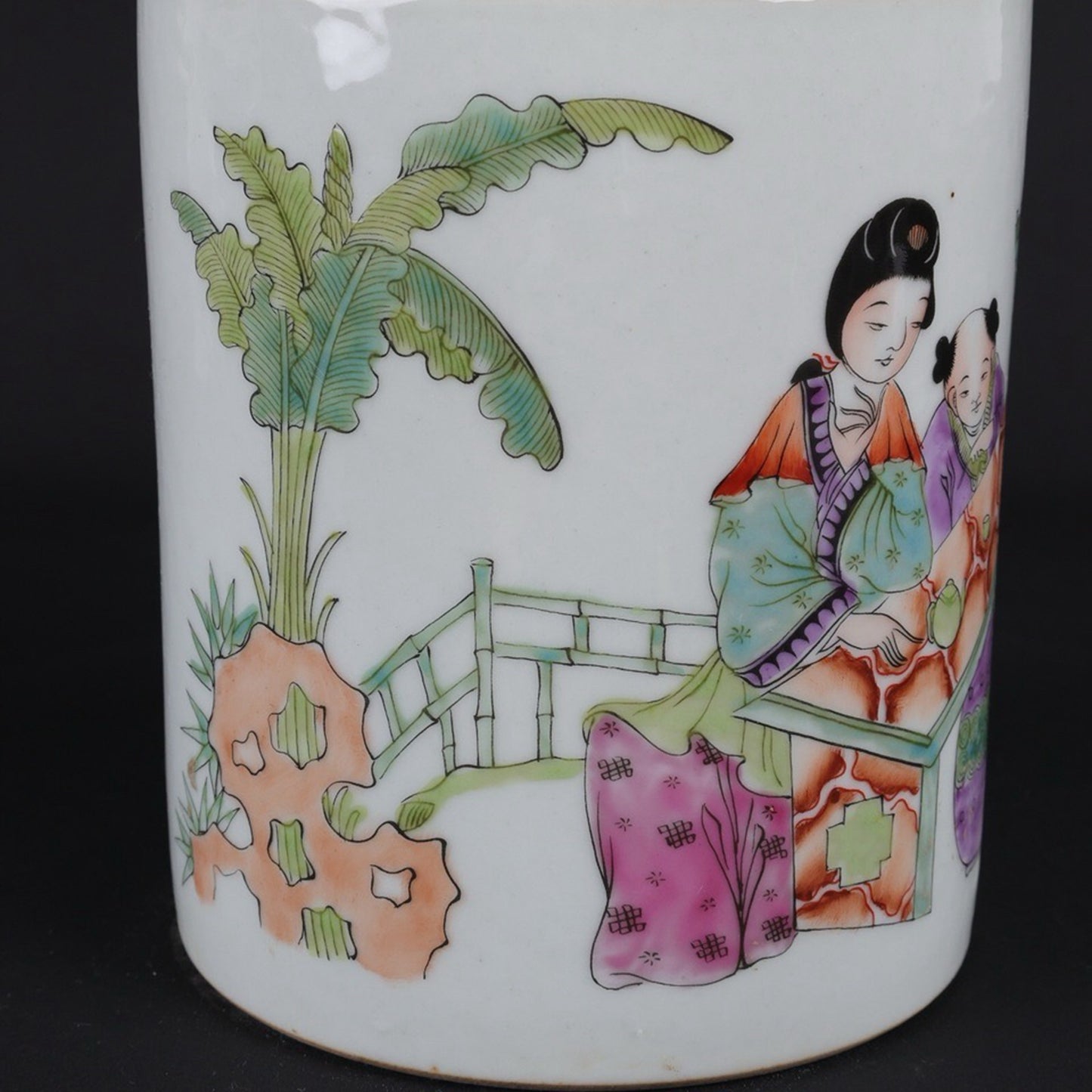 Pink pretty girl patterned pen holder
