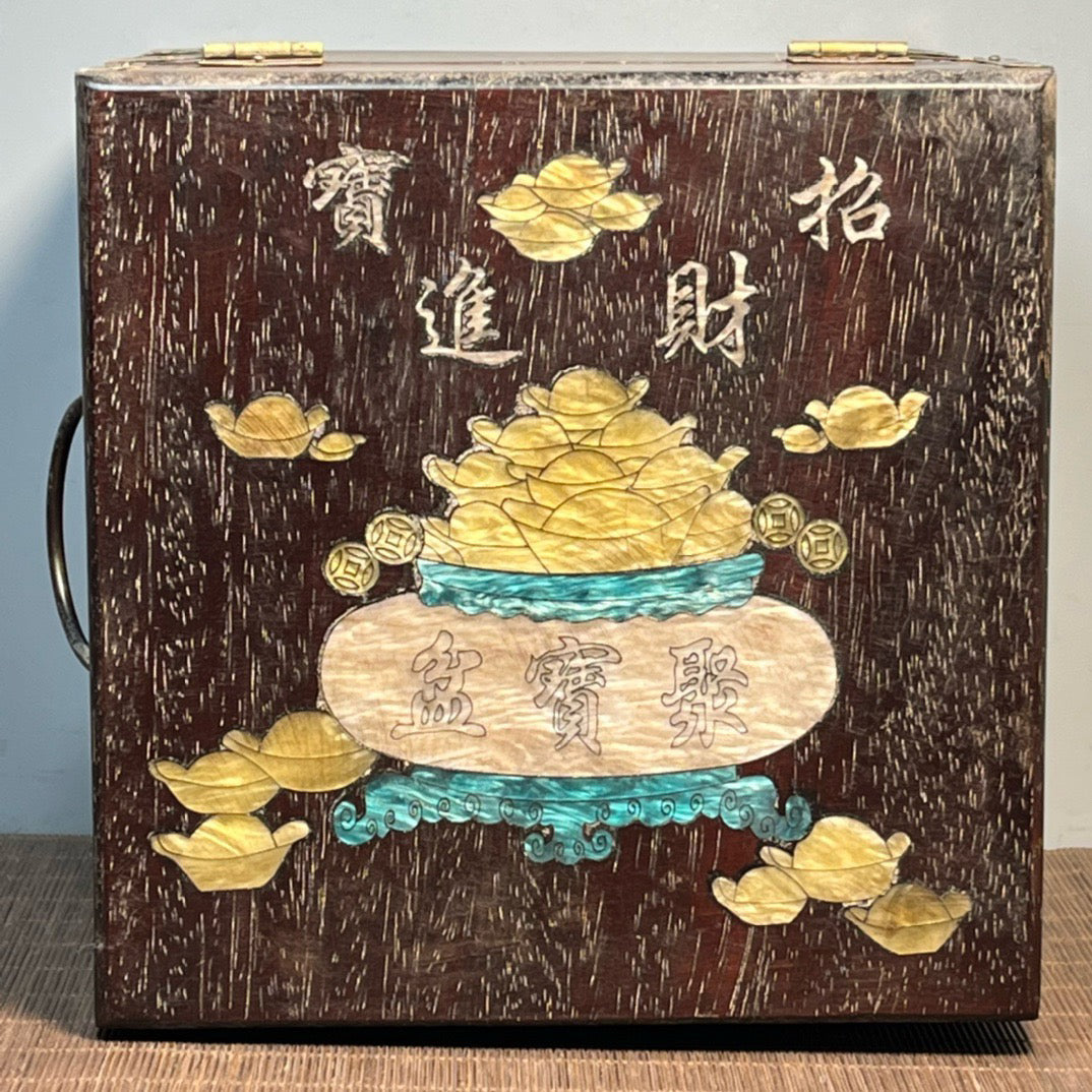 Sandalwood inlaid shell carved square jewelry box