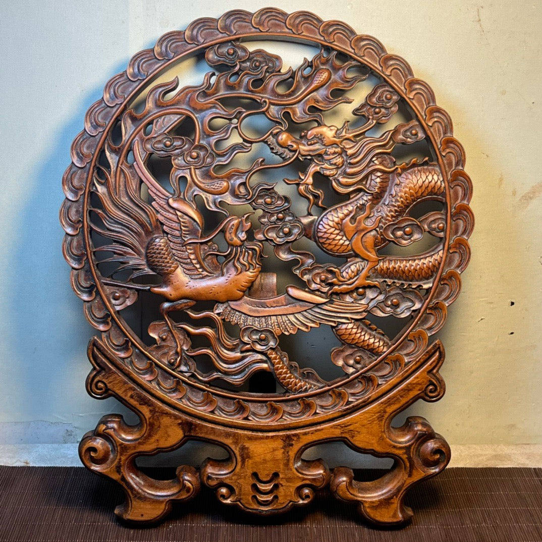 Huangyang wood carved dragon and phoenix circular screen ornaments