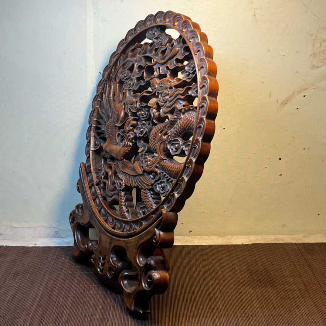 Huangyang wood carved dragon and phoenix circular screen ornaments