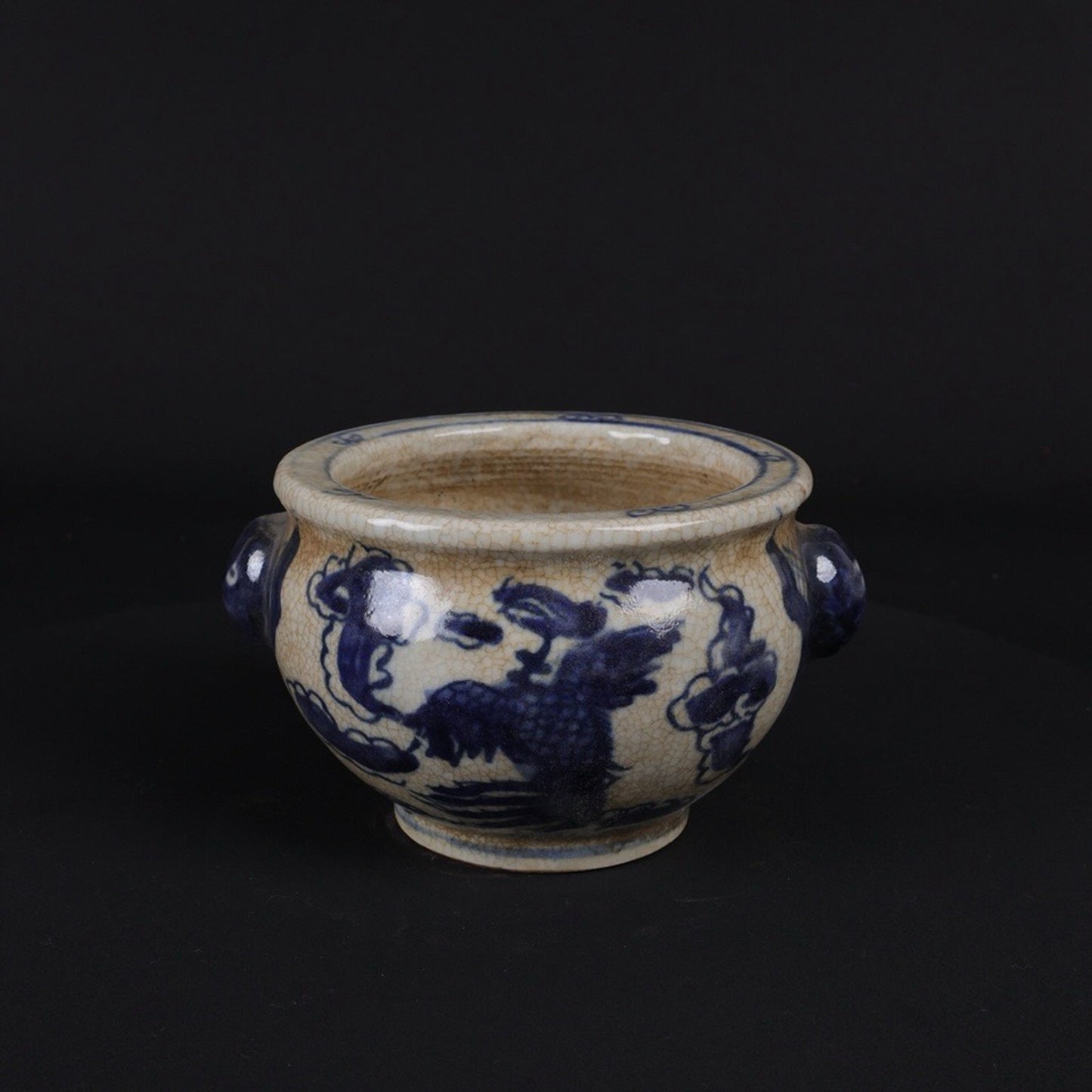 Blue and white open pieces, twin phoenixes presenting auspicious patterns, animal head incense burner