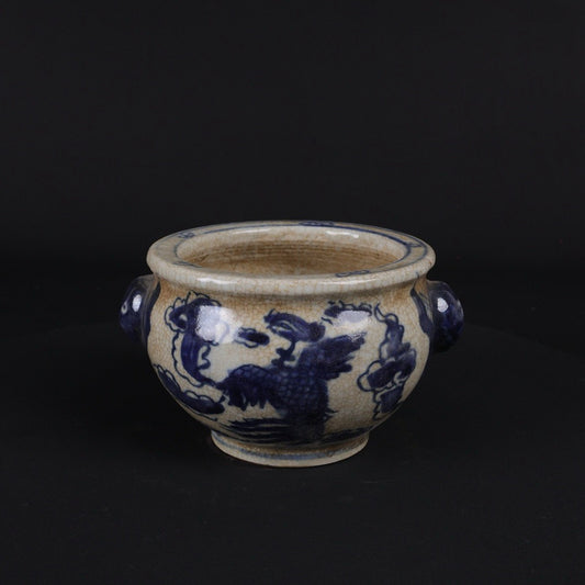 Blue and white open pieces, twin phoenixes presenting auspicious patterns, animal head incense burner