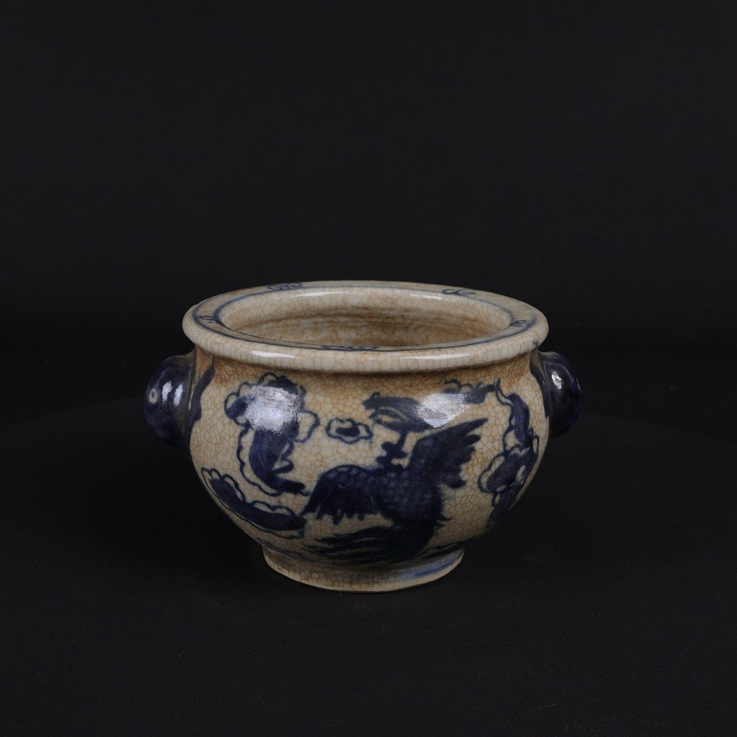 Blue and white open pieces, twin phoenixes presenting auspicious patterns, animal head incense burner