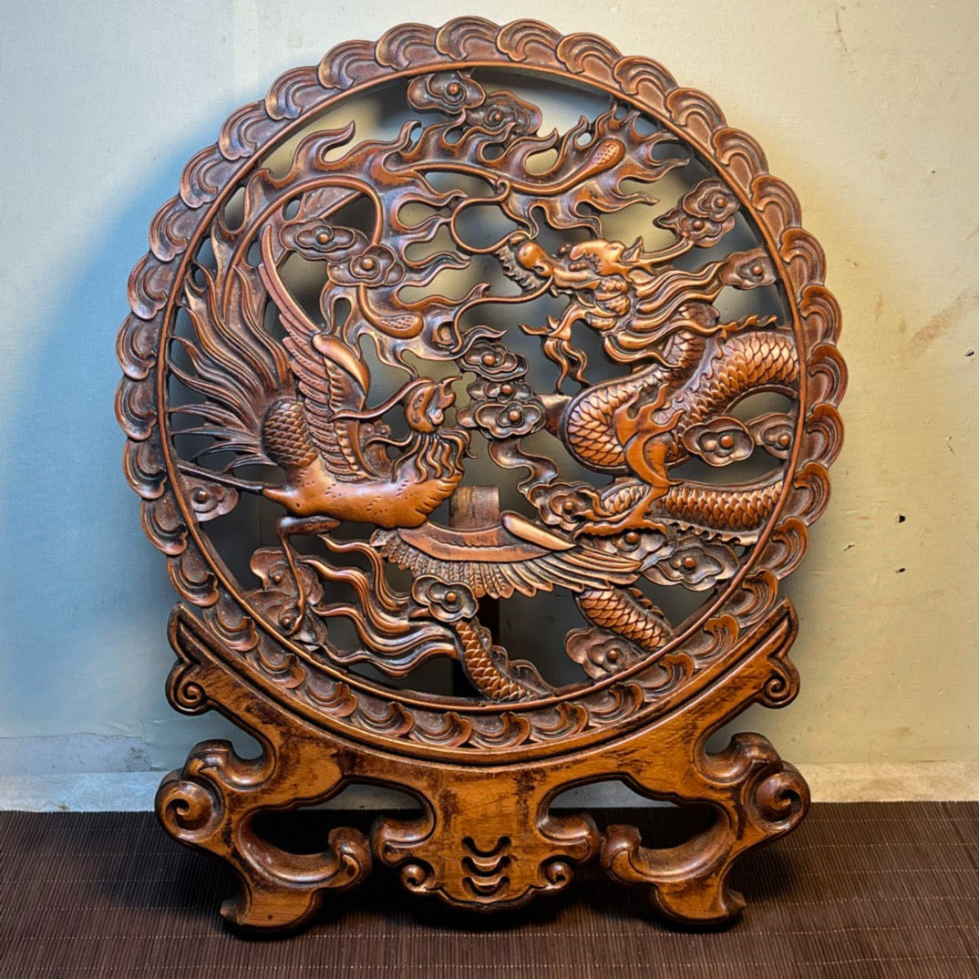 Huangyang wood carved dragon and phoenix circular screen ornaments