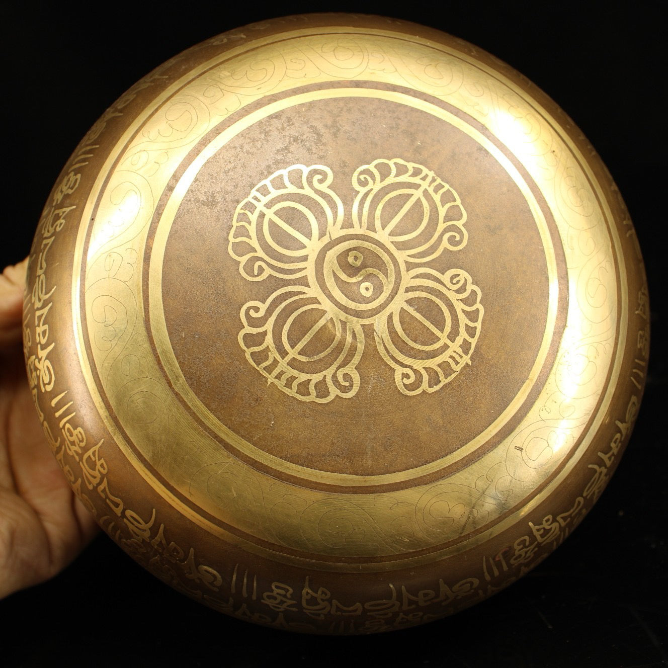 Chinese Antique Pure Copper Shakyamuni Buddha Sound Bowl