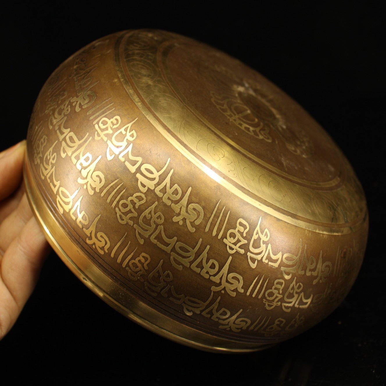 Chinese Antique Pure Copper Shakyamuni Buddha Sound Bowl