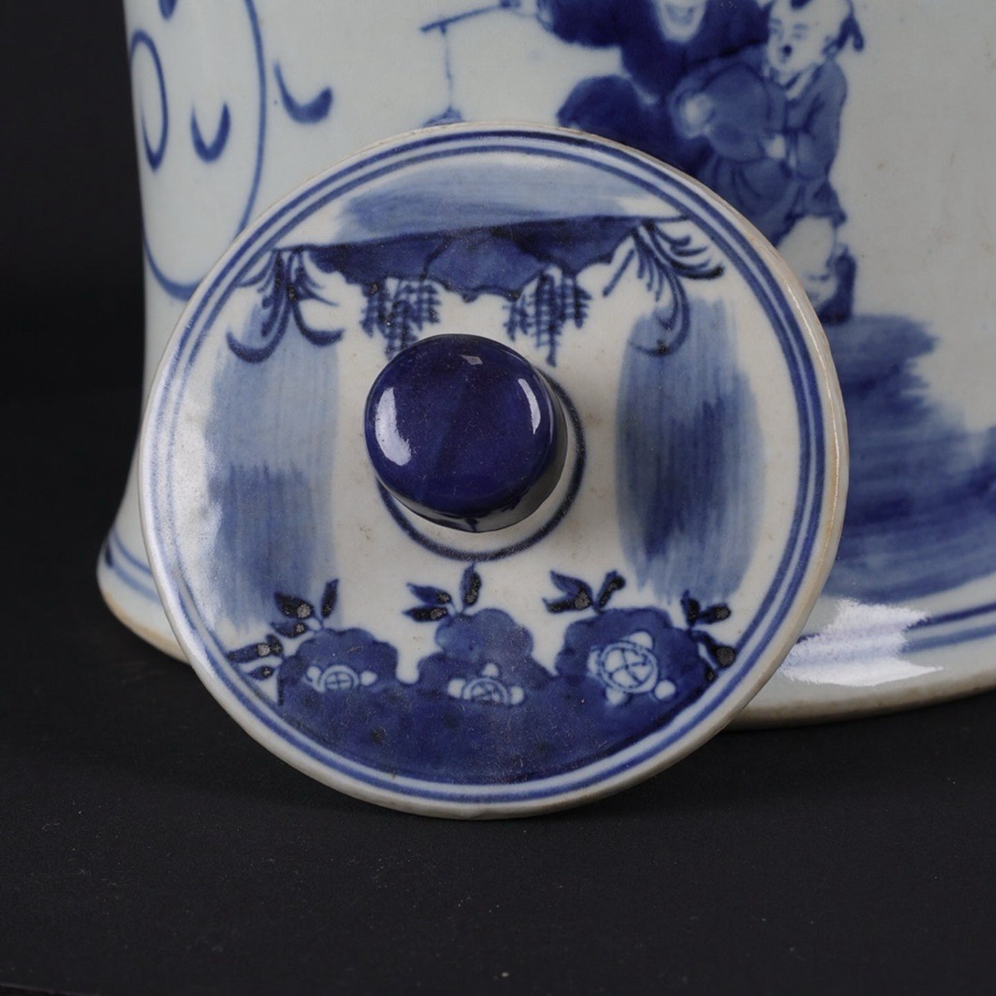 Blue and white fortune, longevity, and three star patterned oil pot
