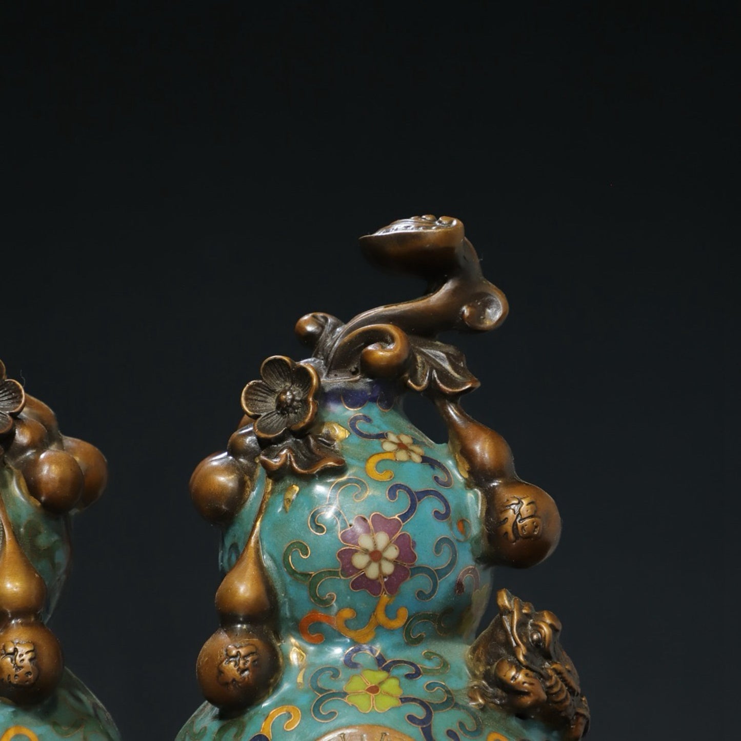 A pair of copper cloisonn é wire cut enamel colored [Fushou] ornaments
