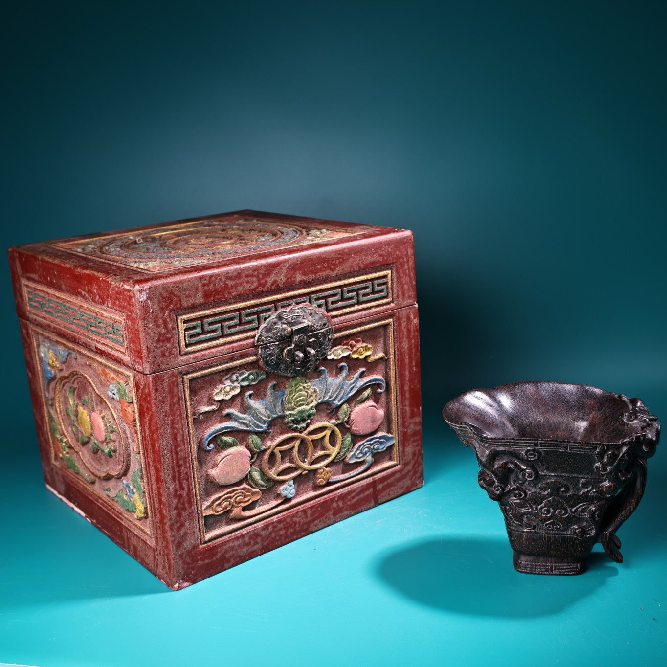 Chinese Antique High Relief Carving Rhinoceros Horn Point Carving Wine Cup