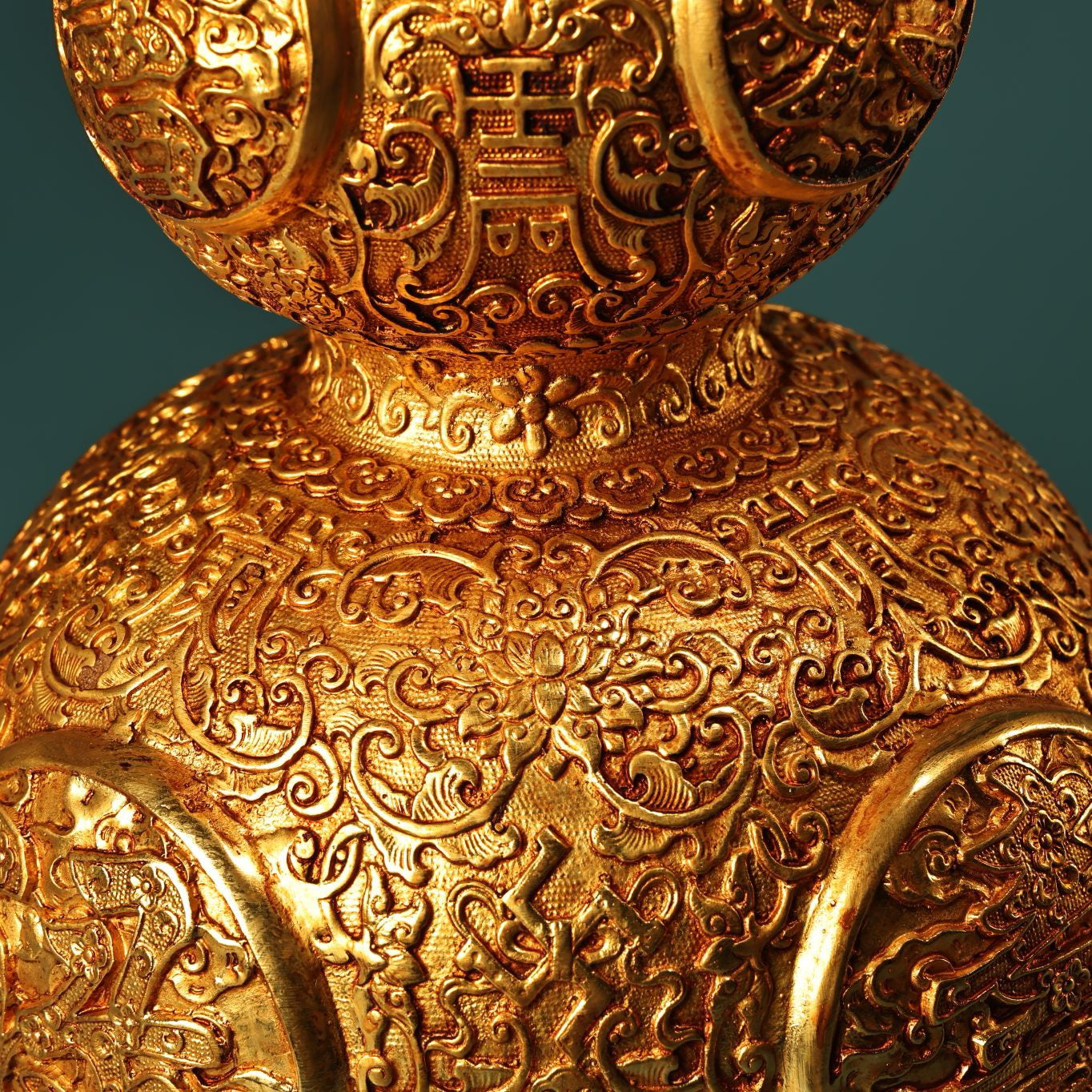 Chinese antique pure copper lucky, lucky, longevity, and happy gourd vase