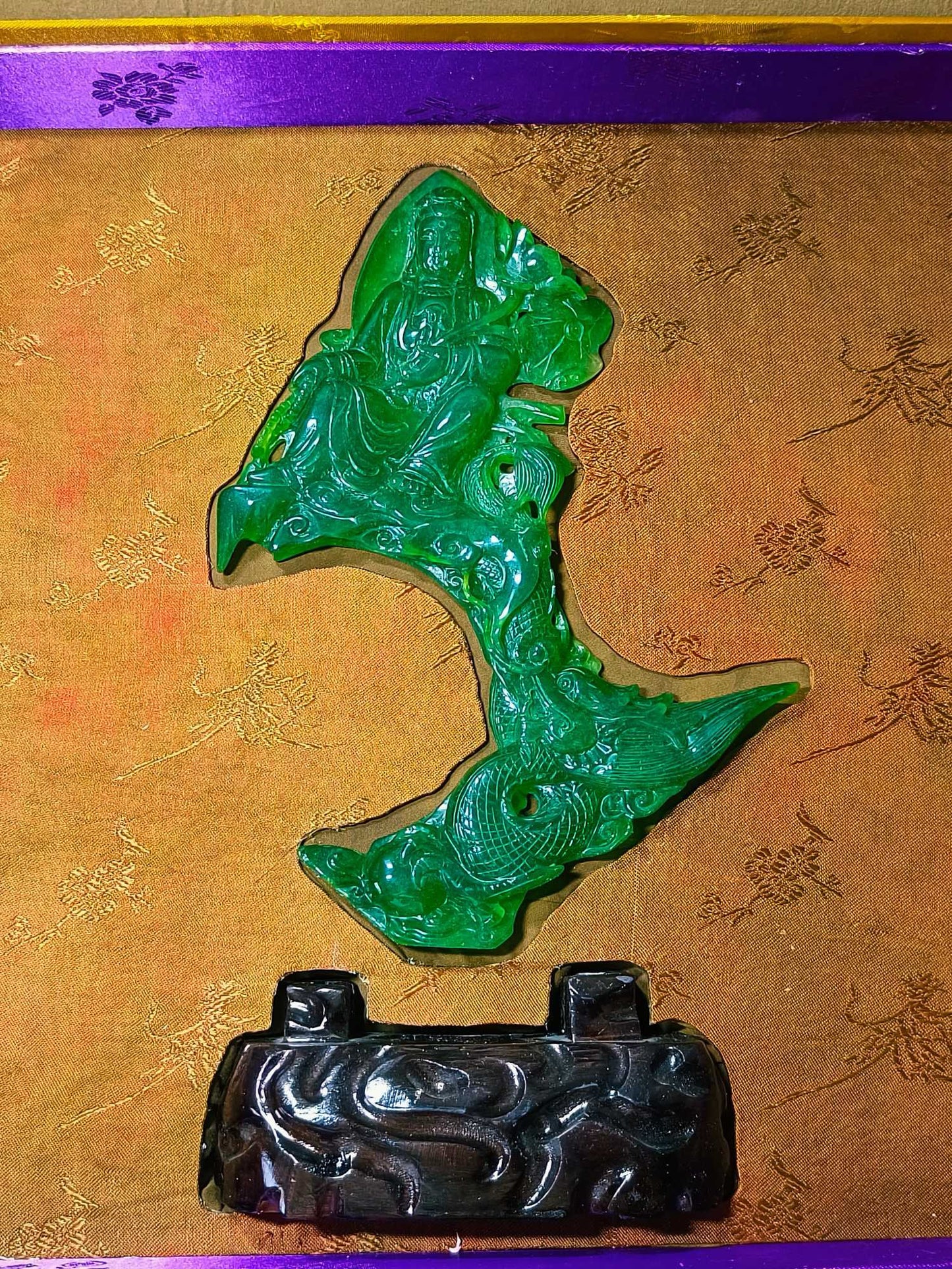 A Chinese antique jade ornament