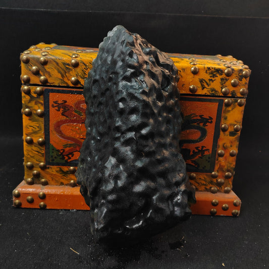 A box of Chinese antique meteorites