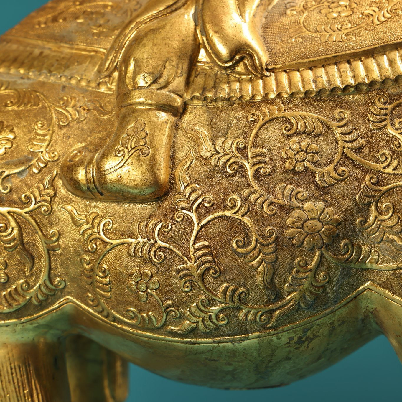 Chinese Antique Pure Copper All Copper High Relief Carving with Gilded Gold Riding Camel and Loving Brave Men