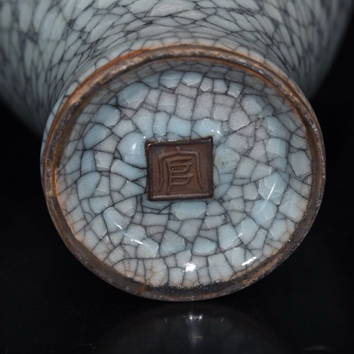 Chinese antique plum vase