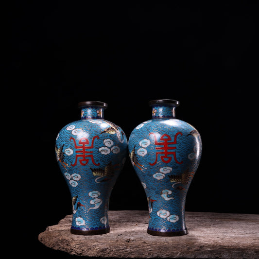 A pair of Chinese antique pure copper wire wound enamel cloisonn é vases