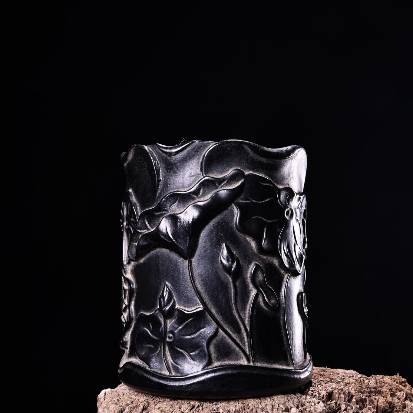 Chinese antique high relief ebony carving pen holder
