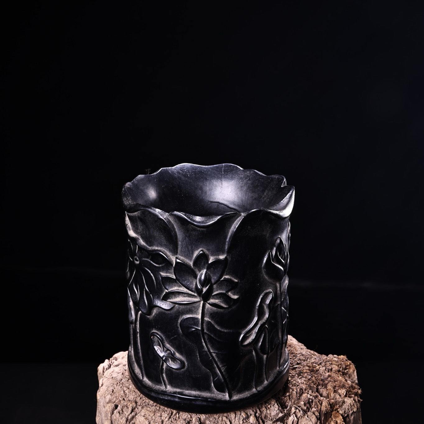 Chinese antique high relief ebony carving pen holder