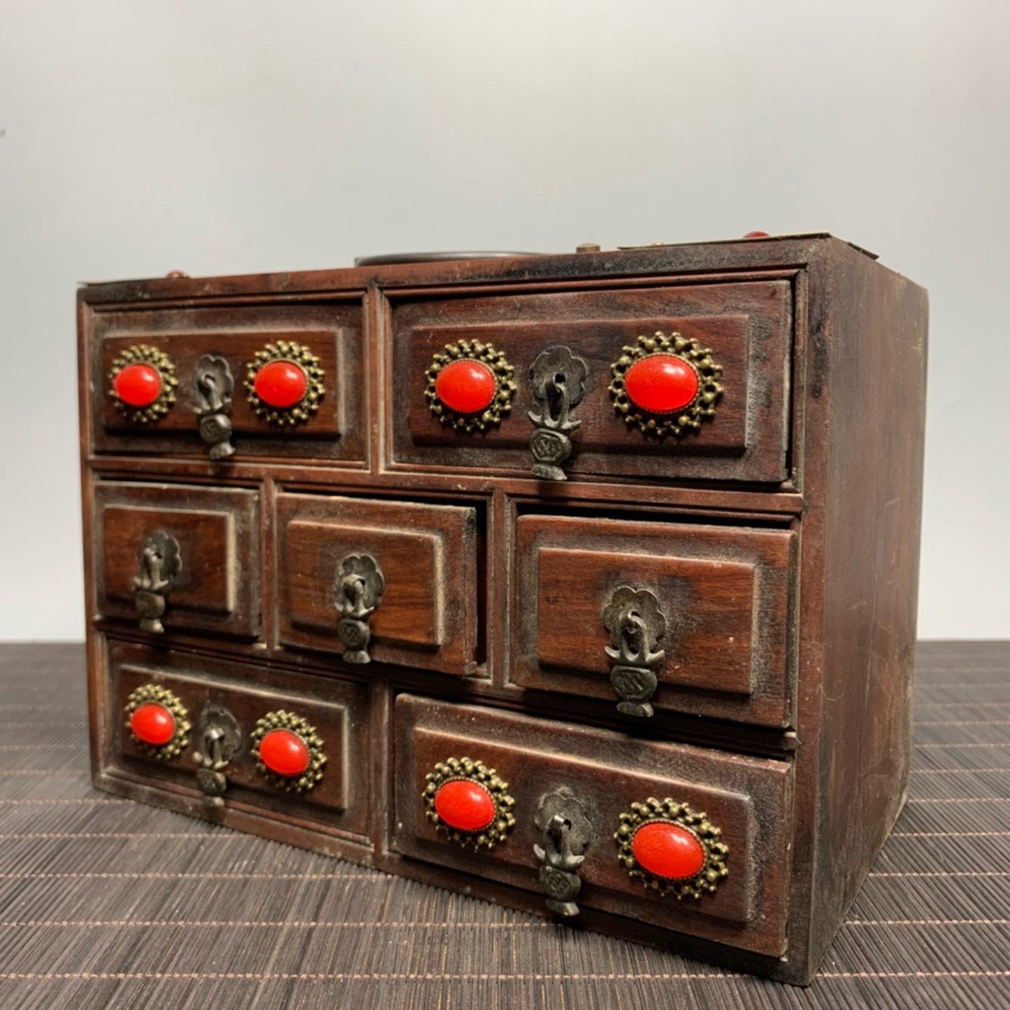 Chinese antique rosewood seven draw box