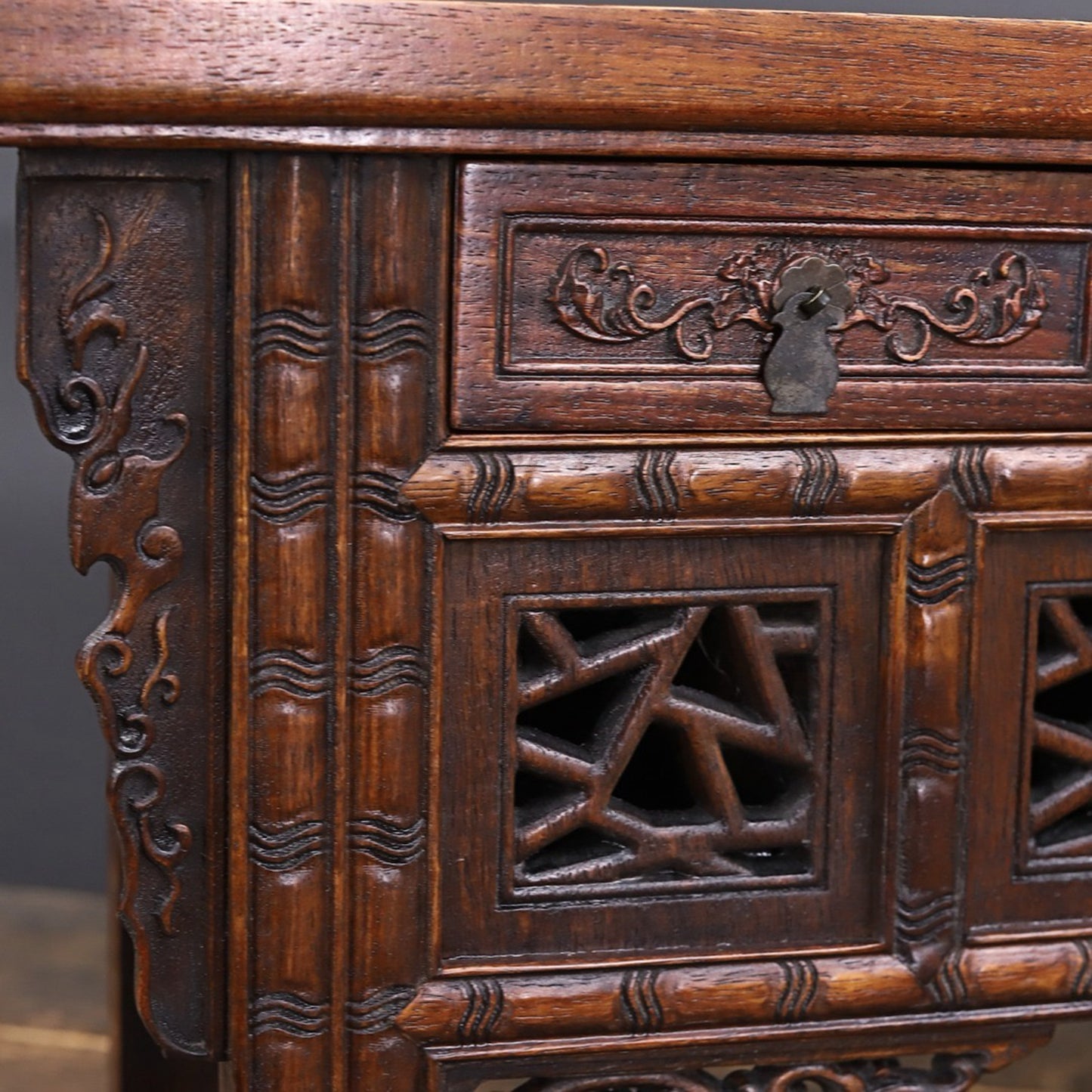 Chinese antique rosewood carved table