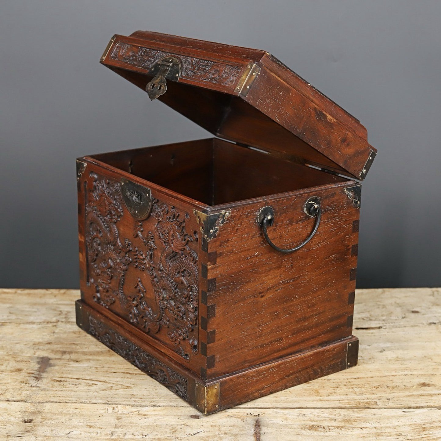 Chinese antique rosewood square box