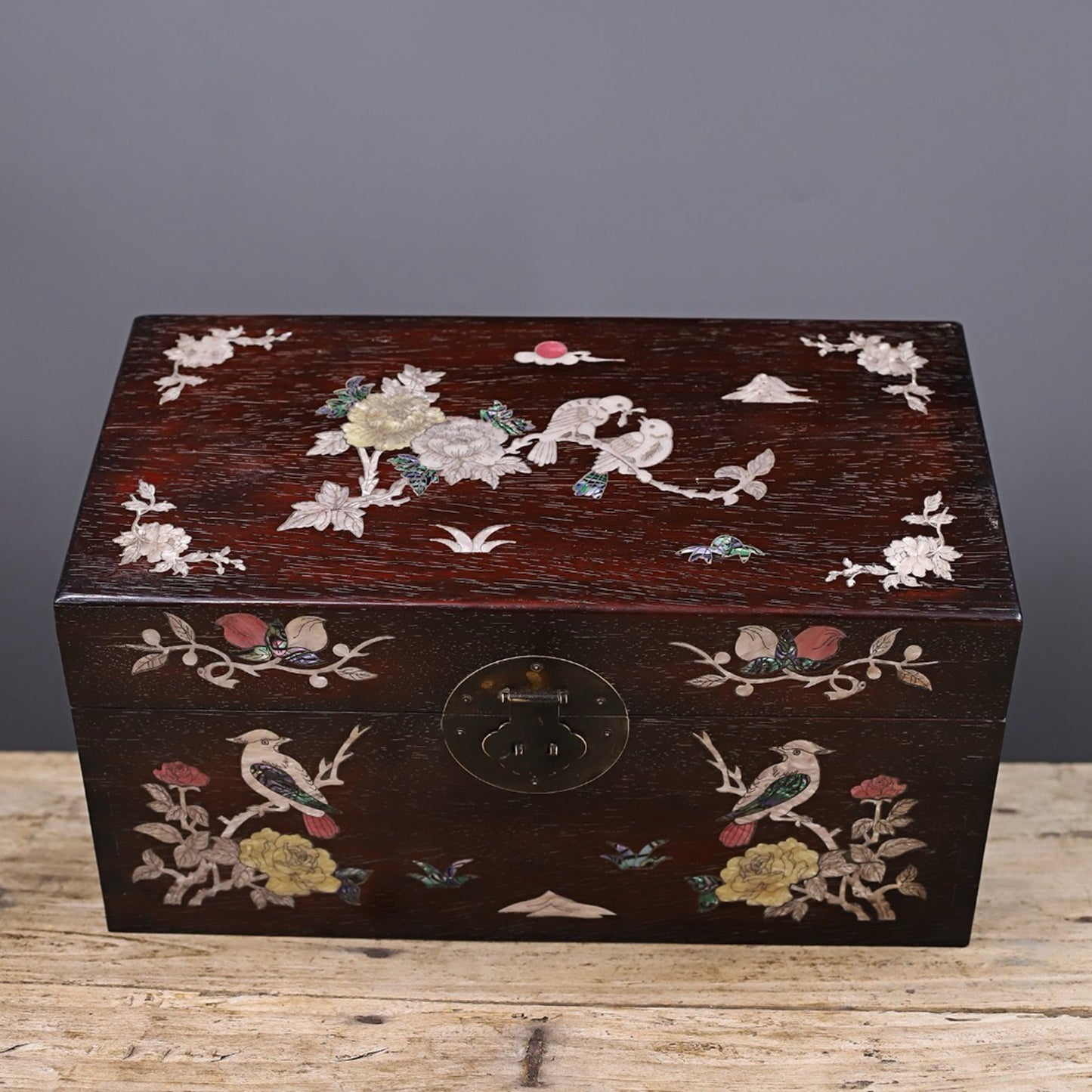 Chinese antique rosewood flower and bird box