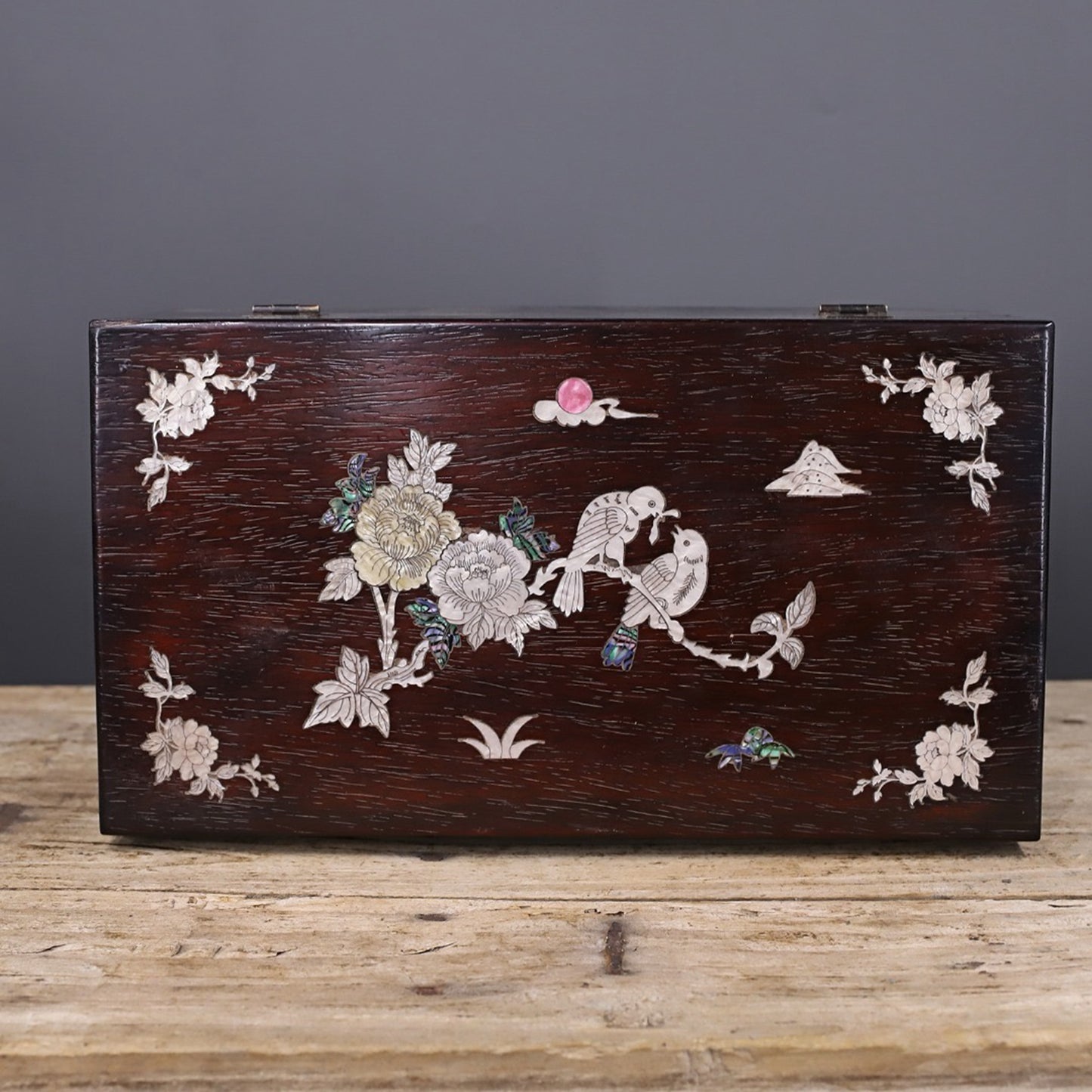 Chinese antique rosewood flower and bird box