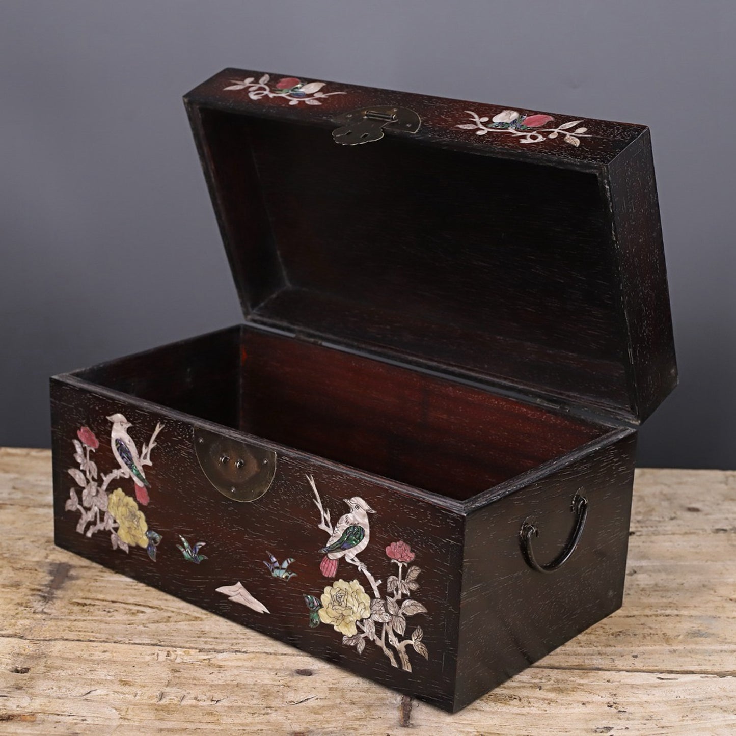Chinese antique rosewood flower and bird box