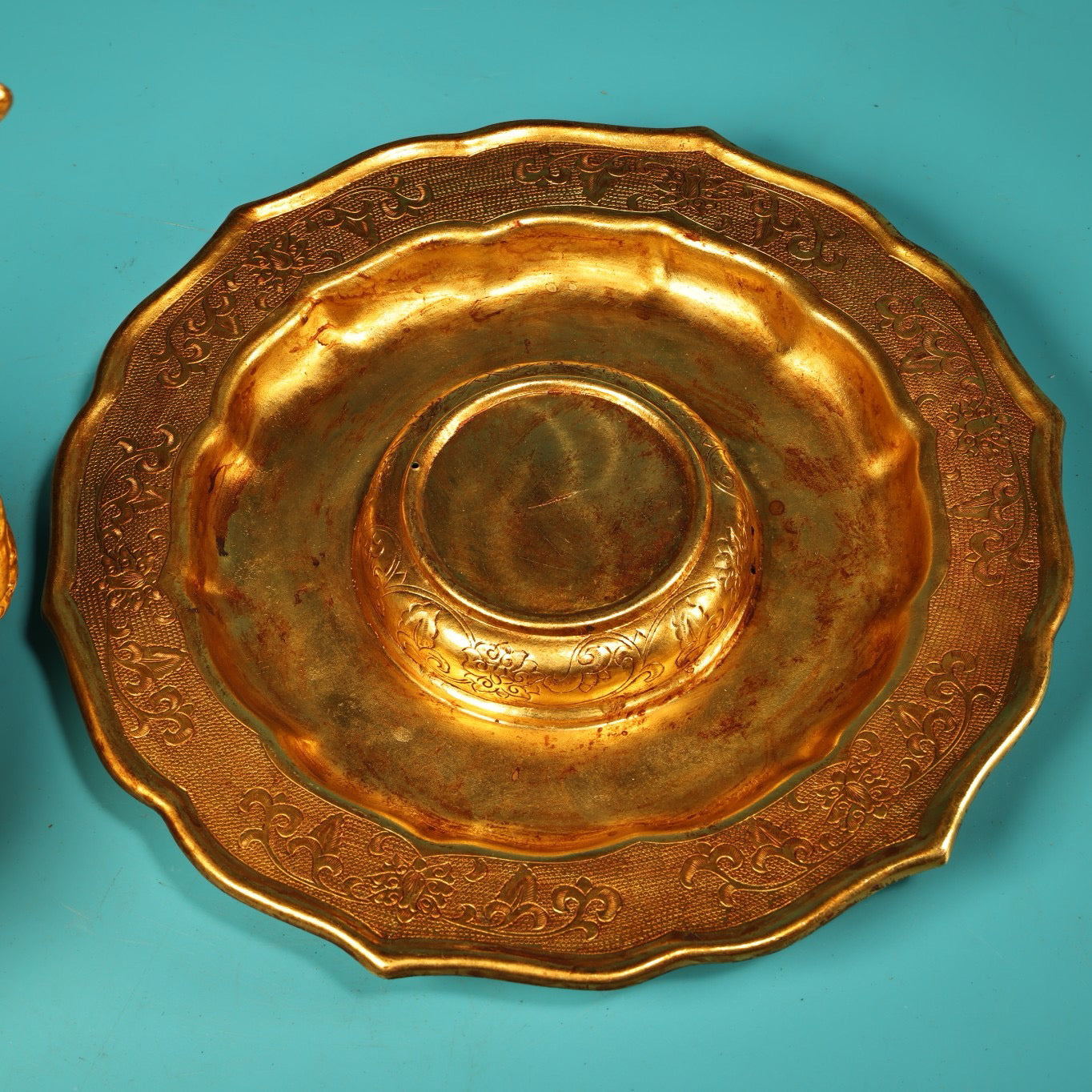 A set of Chinese antique pure copper high relief carved gourd wine pot with plates and wine utensils