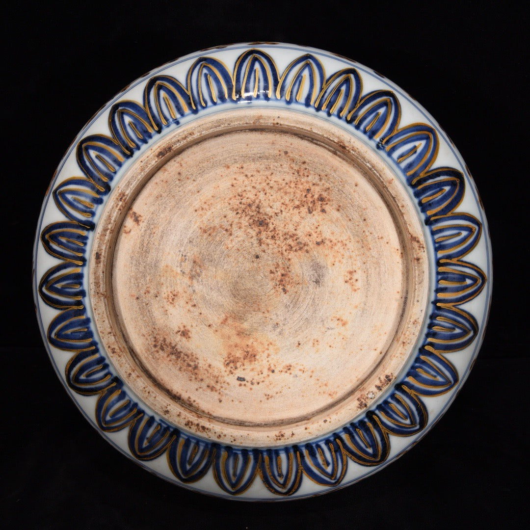 Chinese antique phoenix patterned lid jar