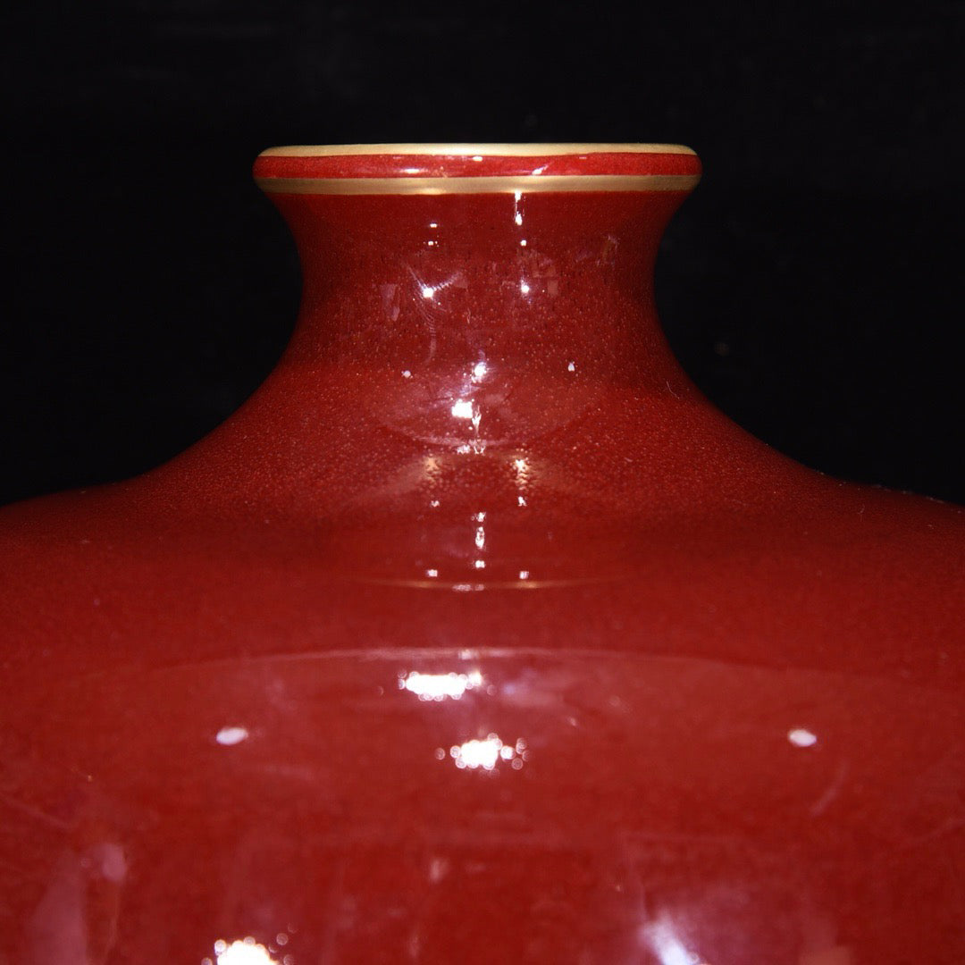 Chinese Antique Beauty Drunk Gold Bottle