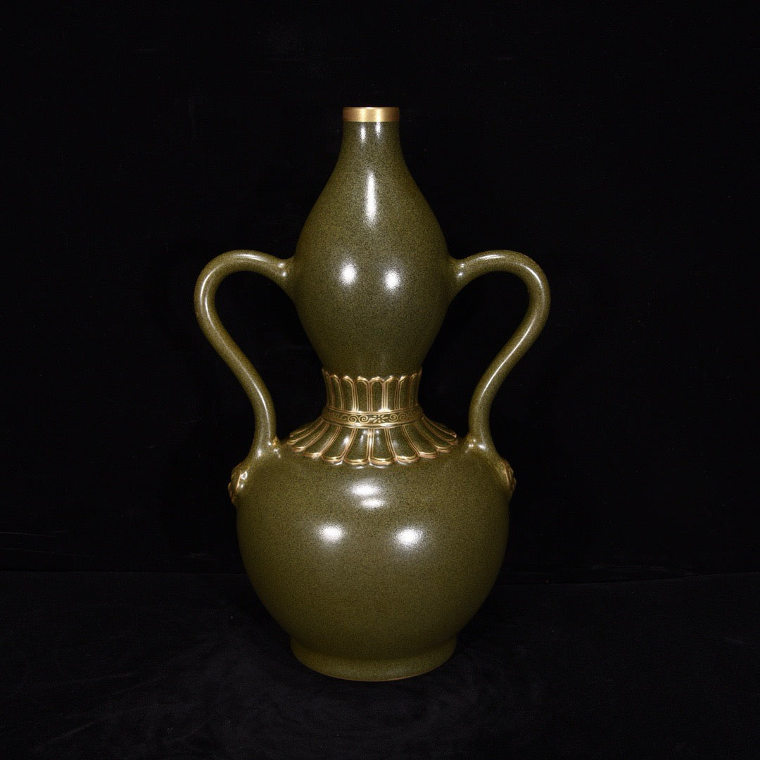 Chinese antique gourd bottle