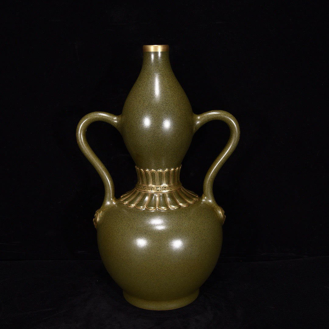 Chinese antique gourd bottle