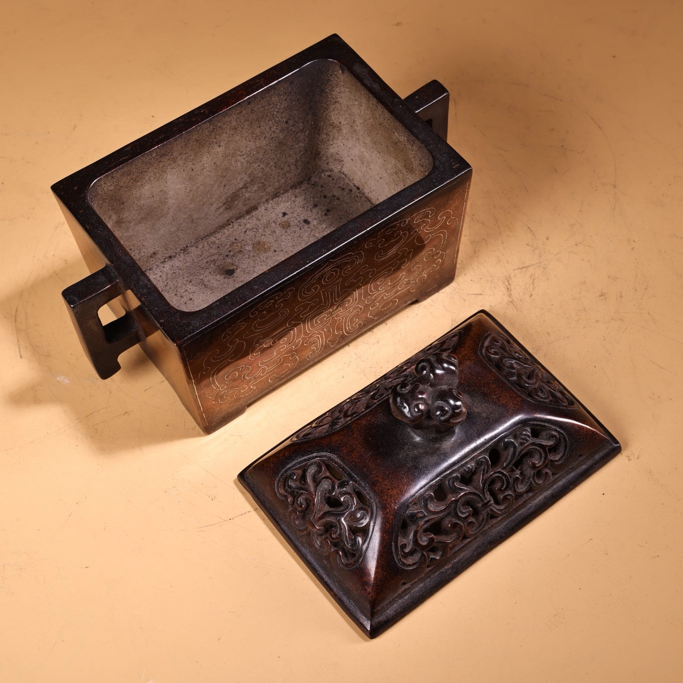 Chinese antique pure copper, all copper, purple copper inlaid with silver wire incense burner