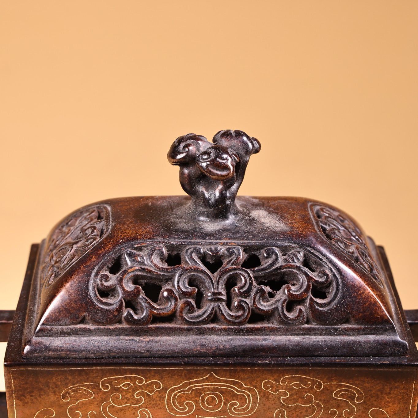 Chinese antique pure copper, all copper, purple copper inlaid with silver wire incense burner