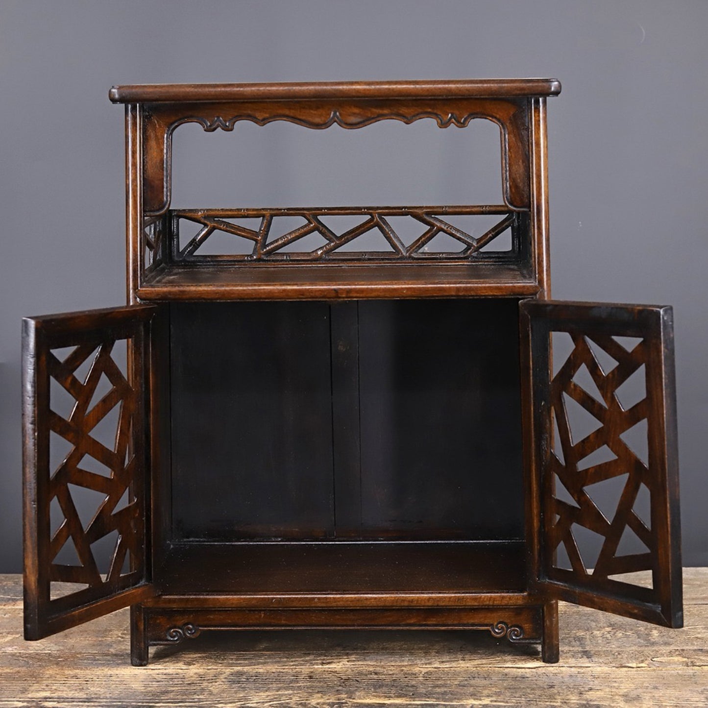 Chinese antique rosewood tea cabinet
