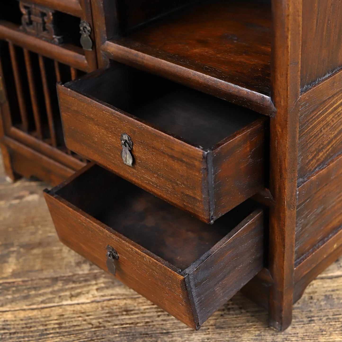 Chinese antique rosewood rounded cabinet