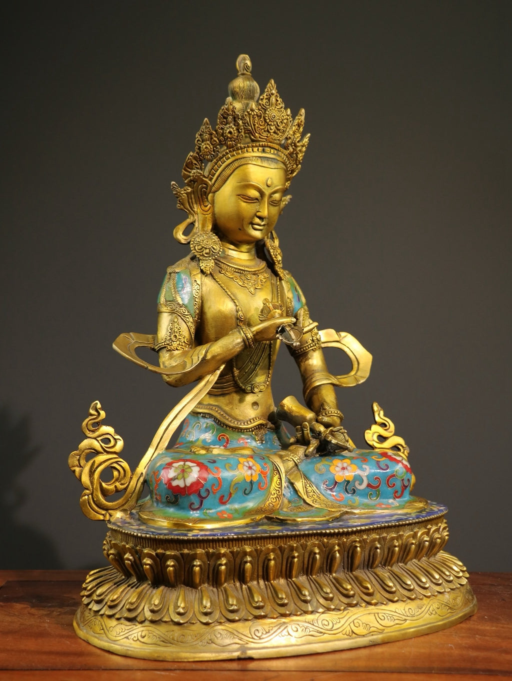 A pure copper cloisonn é Buddha statue of Vajrasattva