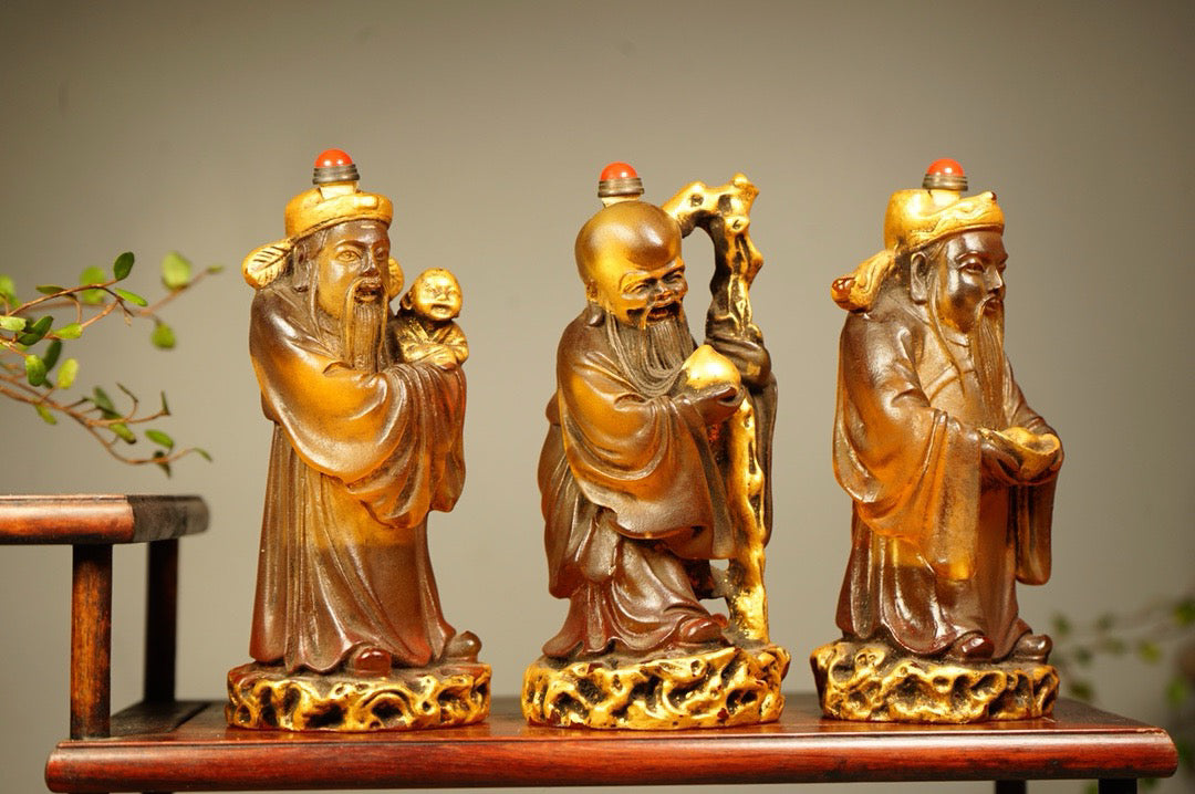 Chinese antique glass exquisitely carved snuff bottle