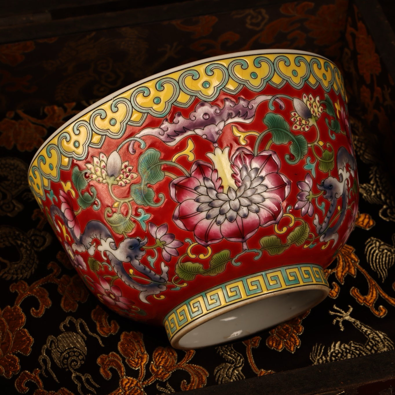 Chinese antique enamel colored porcelain bowl