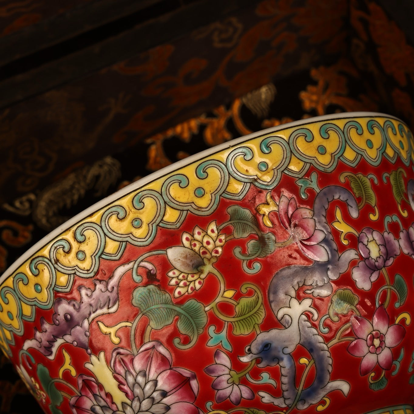 Chinese antique enamel colored porcelain bowl
