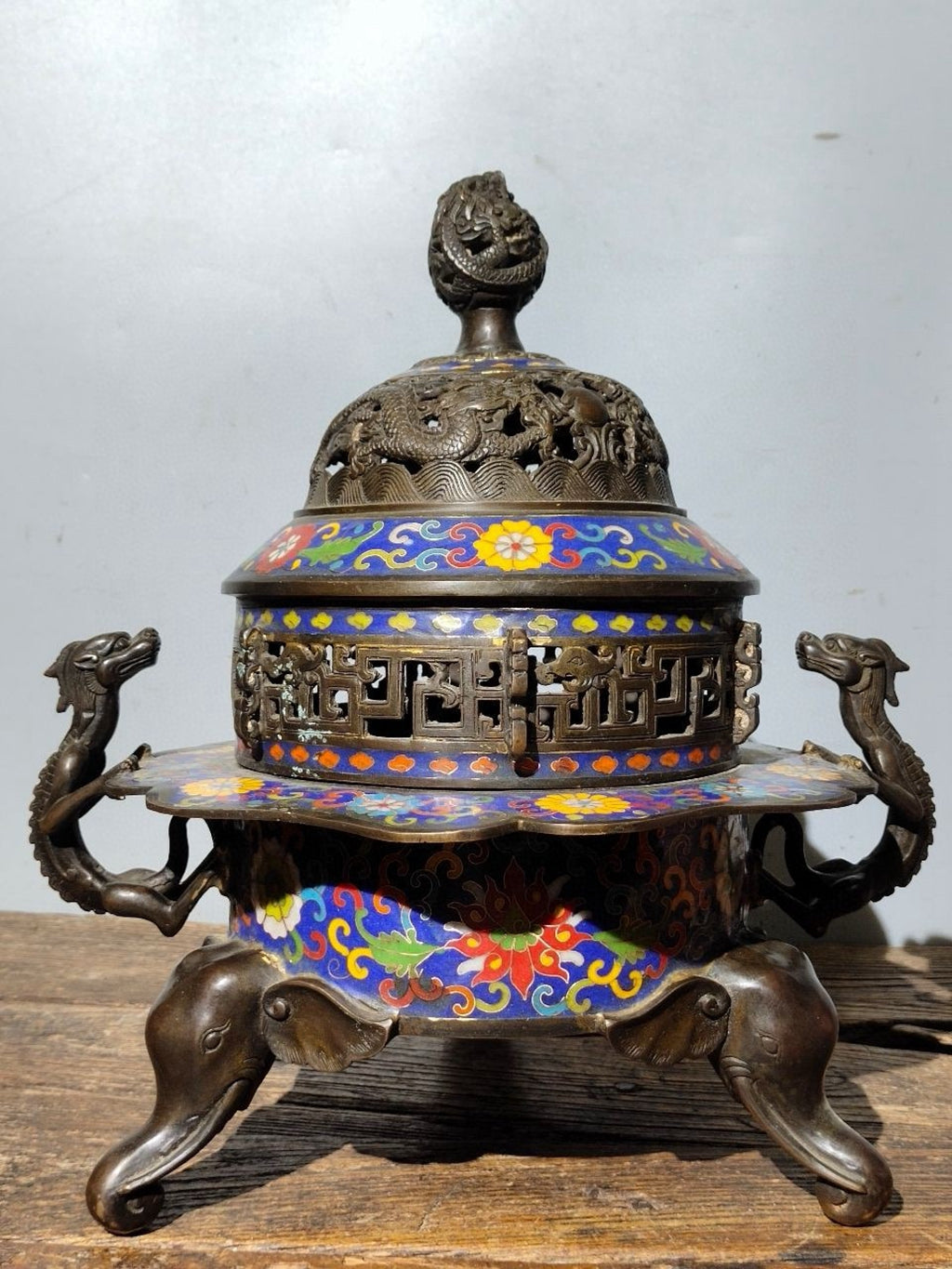 Pure copper cloisonn é three elephant foot double dragon ear dragon lid furnace