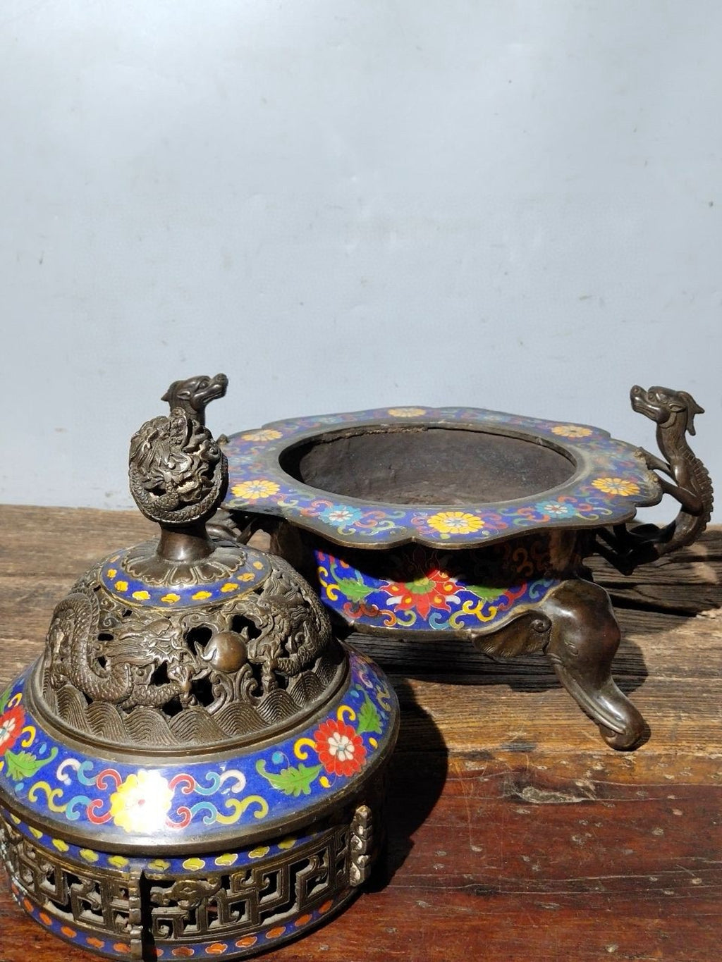 Pure copper cloisonn é three elephant foot double dragon ear dragon lid furnace
